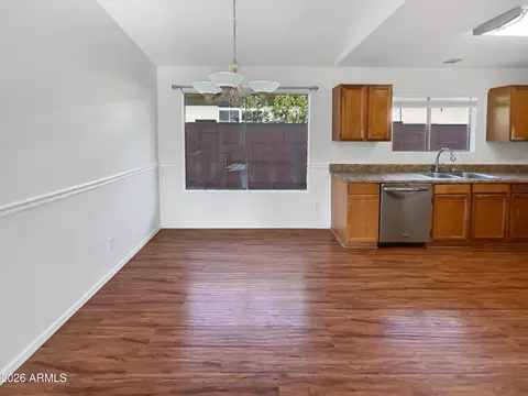 Dining - 19002 N 14th Pl, Phoenix, AZ 85024 photo 1 of 2