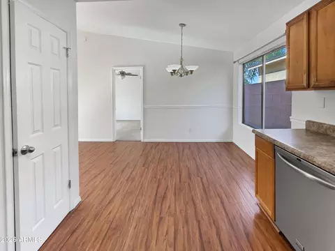 Dining - 19002 N 14th Pl, Phoenix, AZ 85024 photo 2 of 2