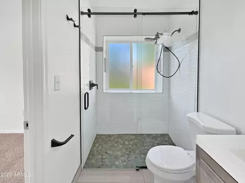 Bath - 19002 N 14th Pl, Phoenix, AZ 85024 photo 1 of 3