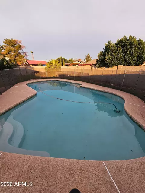 Exterior - 902 E Glade Ave, Mesa, AZ 85204 photo 3 of 3