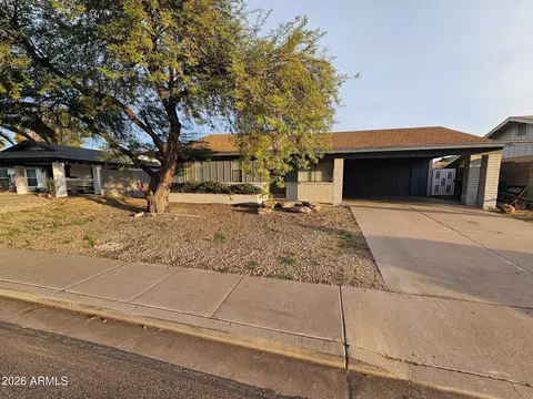 902 E Glade Ave, Mesa, AZ 85204