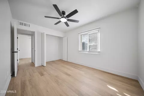 8608 E Whitton Ave, Scottsdale, AZ 85251