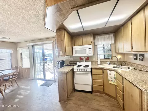 1015 S Propsector Dr, Apache Junction, AZ 85119 photo 34