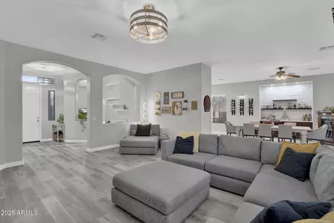 10226 E Lakeview Ave, Mesa, AZ 85209 photo 7