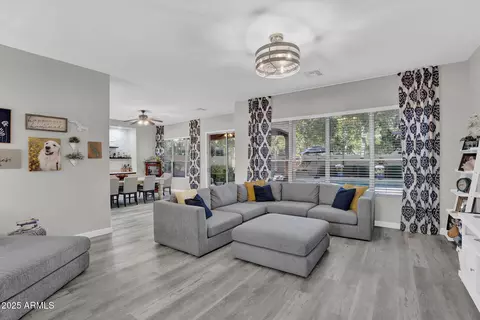 10226 E Lakeview Ave, Mesa, AZ 85209 photo 5