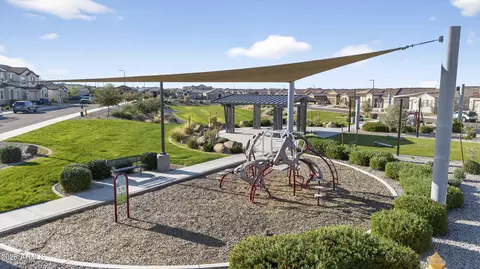 View/Area - 5904 S 23rd Dr, Phoenix, AZ 85041 photo 1 of 4