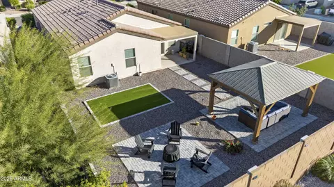 Exterior - 5904 S 23rd Dr, Phoenix, AZ 85041 photo 5 of 6