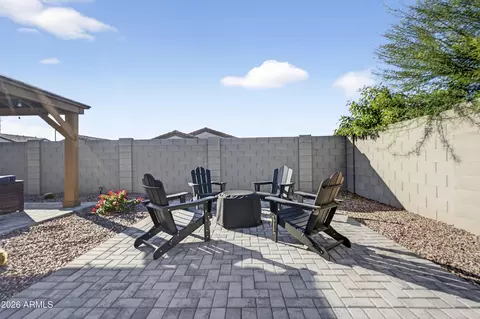 Exterior - 5904 S 23rd Dr, Phoenix, AZ 85041 photo 4 of 6