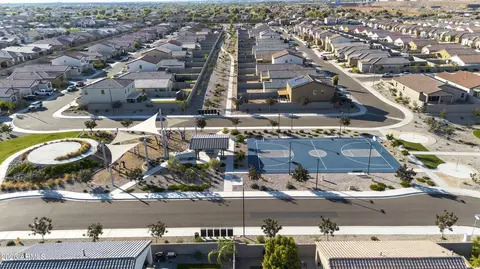View/Area - 5904 S 23rd Dr, Phoenix, AZ 85041 photo 4 of 4