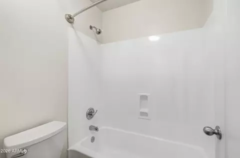 Bath - 7823 E Osage Ave, Mesa, AZ 85212 photo 4 of 4