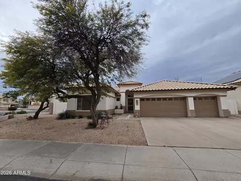 7116 S Los Feliz Dr, Tempe, AZ 85283