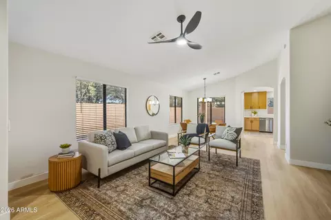 Living - 4021 S Dew Drop Ct, Gilbert, AZ 85297 photo 1 of 2