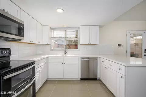 1665 W Hazelwood St, Phoenix, AZ 85015