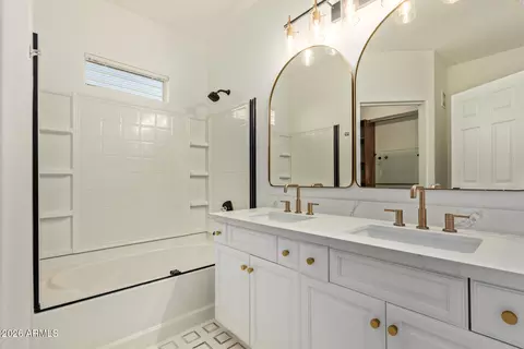 Bath - 1920 E Bell Rd #1187, Phoenix, AZ 85022 photo 2 of 3