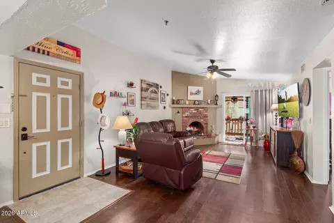 3031 N Civic Center Plz #336, Scottsdale, AZ 85251