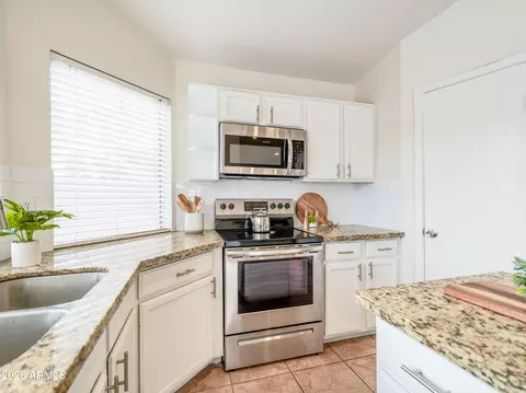 Kitchen - 1333 W Page Ave, Gilbert, AZ 85233 photo 2 of 6