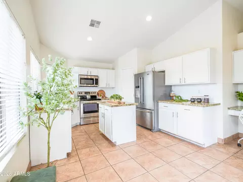 Kitchen - 1333 W Page Ave, Gilbert, AZ 85233 photo 1 of 6