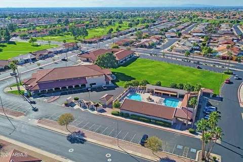 View/Area - 8256 E Kiva Ave #405, Mesa, AZ 85209 photo 5 of 9