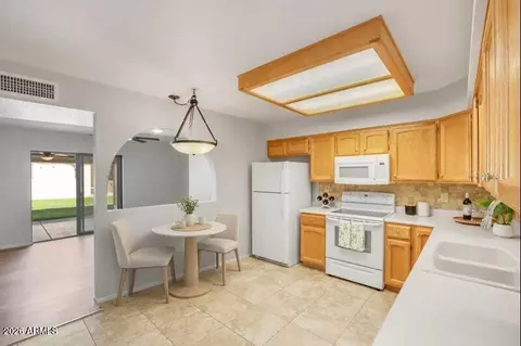 Kitchen - 8256 E Kiva Ave #405, Mesa, AZ 85209 photo 1 of 4