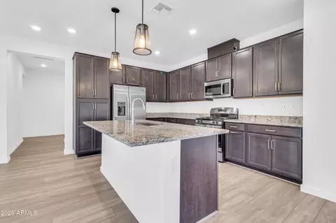 776 E Doral Ave #202, Gilbert, AZ 85297