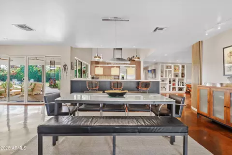 Dining - 2933 E Pierson St, Phoenix, AZ 85016 photo 1 of 2