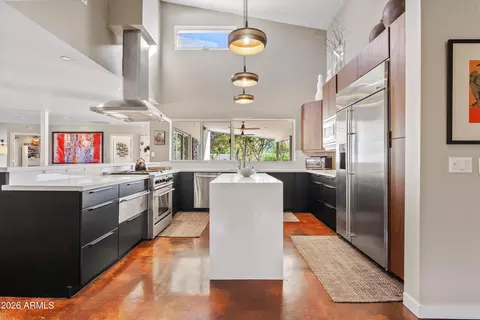 Kitchen - 2933 E Pierson St, Phoenix, AZ 85016 photo 2 of 2