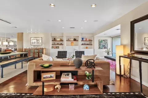 Living - 2933 E Pierson St, Phoenix, AZ 85016 photo 2 of 5