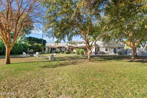 Exterior - 2933 E Pierson St, Phoenix, AZ 85016 photo 2 of 4