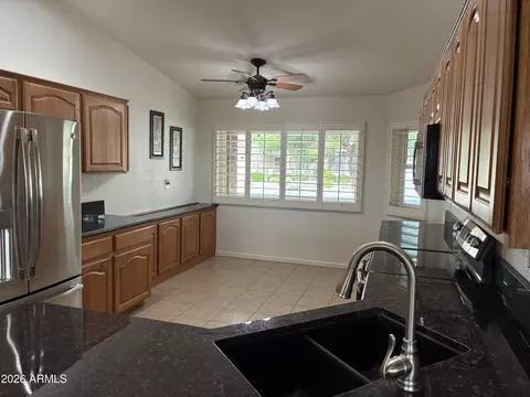 Kitchen - 11265 E Keats Ave, Mesa, AZ 85209 photo 2 of 5