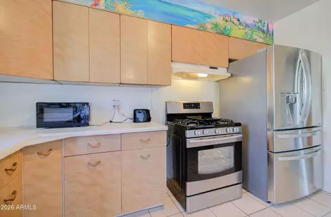 Kitchen - 877 E Sycamore St, Globe, AZ 85501 photo 4 of 6