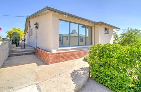 Exterior - 877 E Sycamore St, Globe, AZ 85501 photo 2 of 3