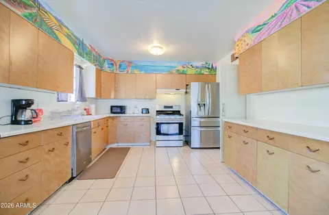 Kitchen - 877 E Sycamore St, Globe, AZ 85501 photo 2 of 6