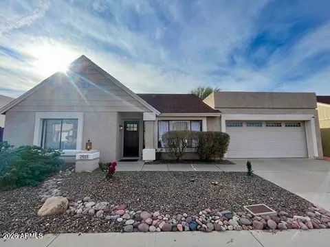 925 E Wagoner Rd, Phoenix, AZ 85022