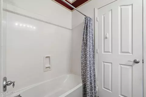 Bath - 9917 E Barley Rd, Florence, AZ 85132 photo 3 of 4