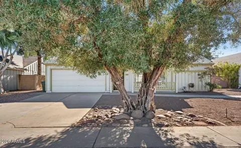 Exterior - 4827 E La Puente Ave, Phoenix, AZ 85044 photo 4 of 8