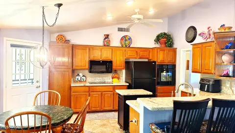Kitchen - 7939 E Natal Ave, Mesa, AZ 85209 photo 1 of 4