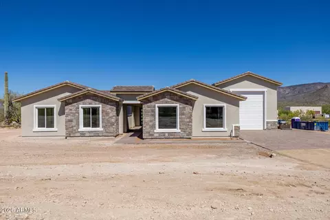 45315 N 18th St, New River, AZ 85087