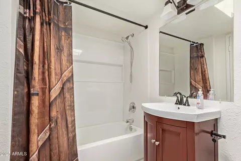 Bath - 2431 E 7th St, Tempe, AZ 85288 photo 4 of 4