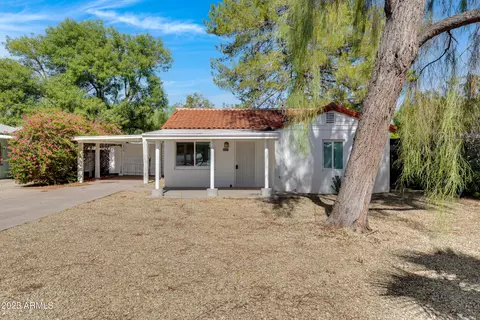 Exterior - 4619 N 13th Pl, Phoenix, AZ 85014 photo 2 of 11