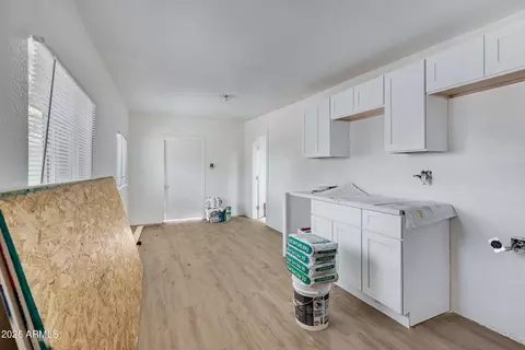 Entry Way - 4619 N 13th Pl, Phoenix, AZ 85014 photo 3 of 3