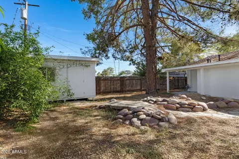 Exterior - 4619 N 13th Pl, Phoenix, AZ 85014 photo 9 of 11