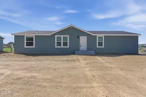 20901 E Park View Ln, Cordes Lakes, AZ 86333