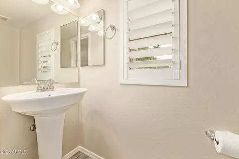 Bath - 3885 E Santa Fe Ln, Gilbert, AZ 85297 photo 1 of 3