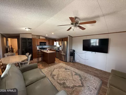 694 S Desert View Dr, Apache Junction, AZ 85120 photo 4