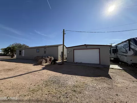 694 S Desert View Dr, Apache Junction, AZ 85120 photo 3
