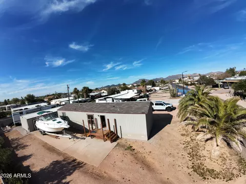 694 S Desert View Dr, Apache Junction, AZ 85120