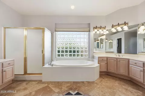 Bath - 6460 E Trailridge Cir #2, Mesa, AZ 85215 photo 2 of 5
