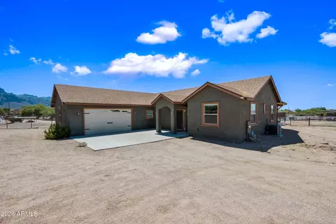 Exterior - 2235 E Cody St, Apache Junction, AZ 85119 photo 2 of 9