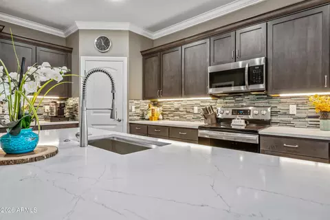 Kitchen - 2235 E Cody St, Apache Junction, AZ 85119 photo 9 of 12