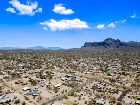 View/Area - 2235 E Cody St, Apache Junction, AZ 85119 photo 13 of 17